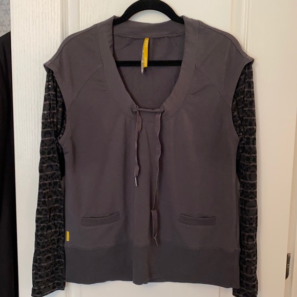 Lole sweater - Picture 1 of 4